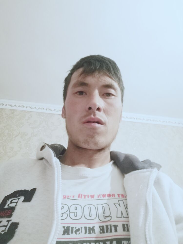  25287403  Suiunbek, 31 ,    -
