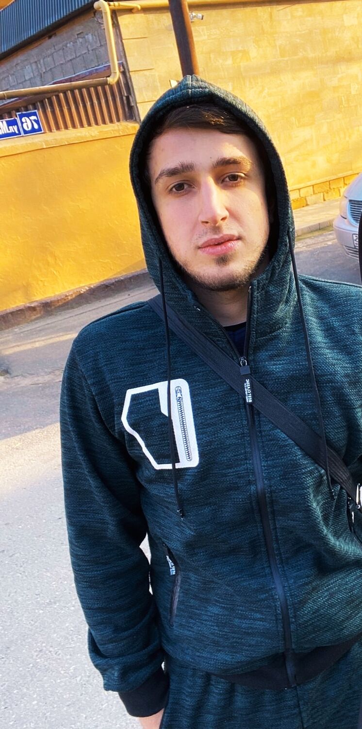  ,   Murad, 29 ,   ,   , c , 