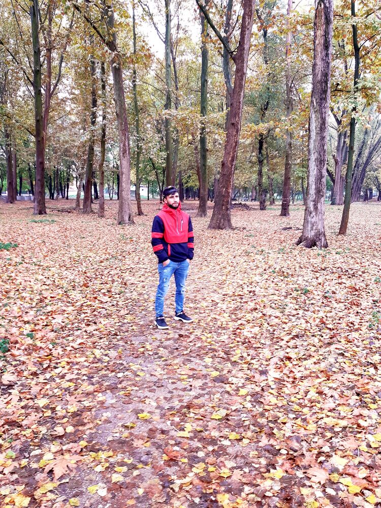  52817633  Khuligan, 31 ,    