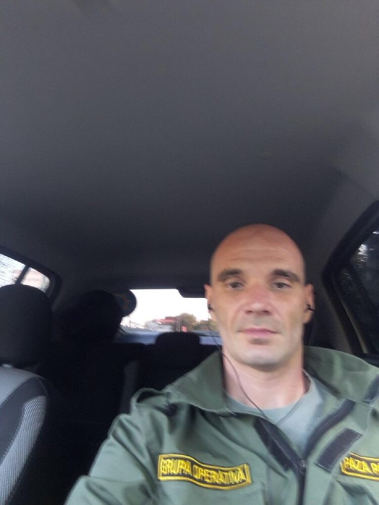  23788153  Wladislav, 40 ,    Anhausen