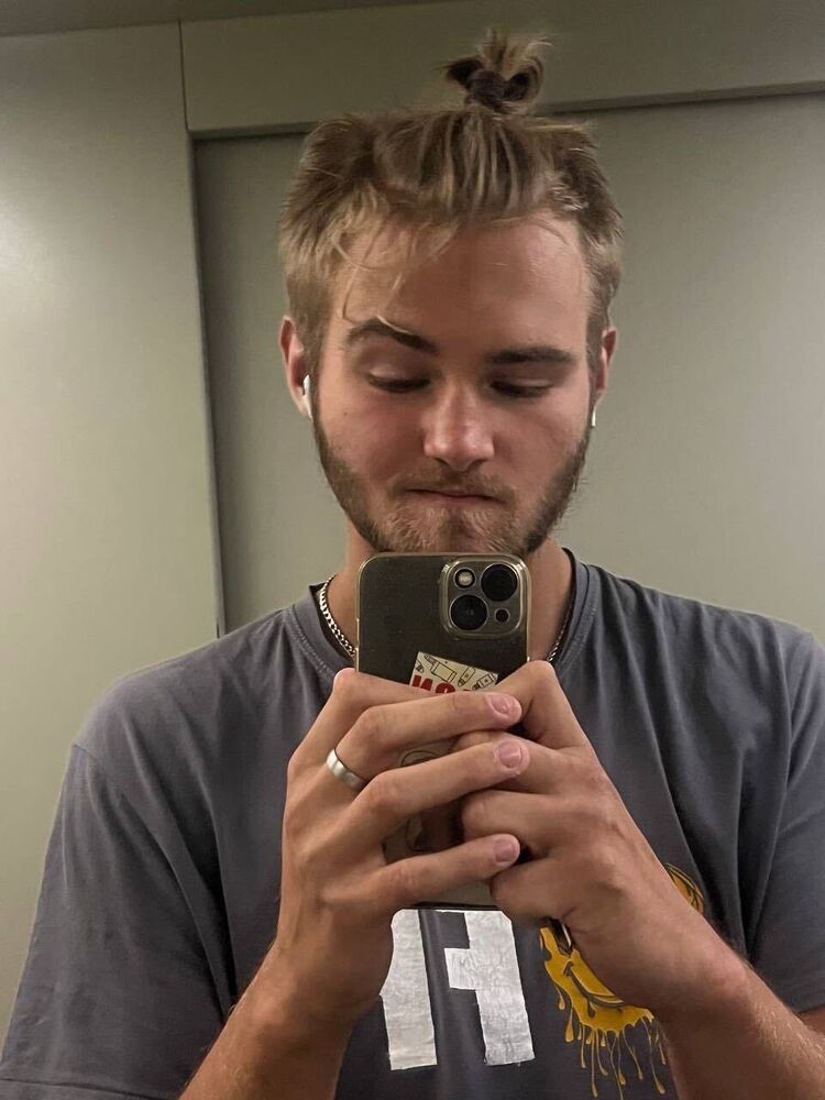 ���� 41040573 ����� ������, 23 ����, ���� ���������� � �����-����������