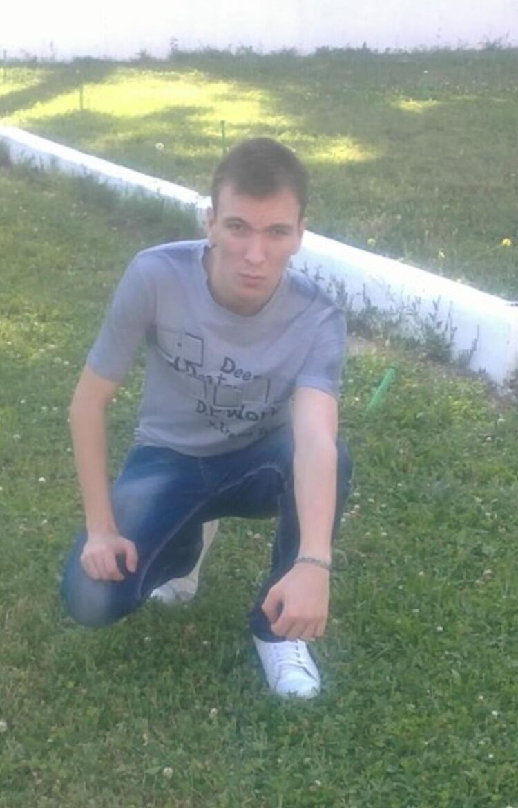  49650553  , 33 ,    