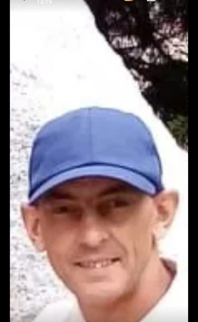  ,   Vadim, 49 ,   c 
