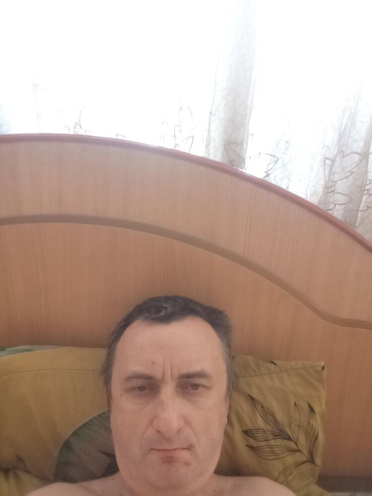  49160963  Andrey, 52 ,    