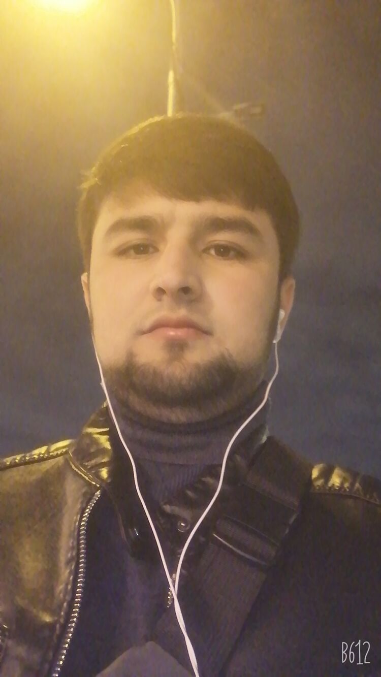  ,   Amir, 25 ,   ,   