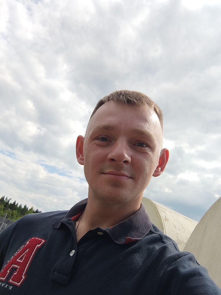  35497413  Nikolay, 33 ,    
