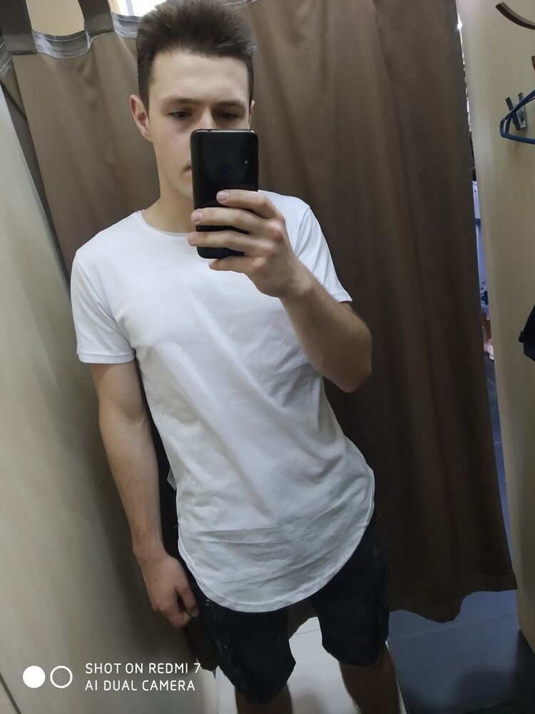  20338733  , 24 ,    -