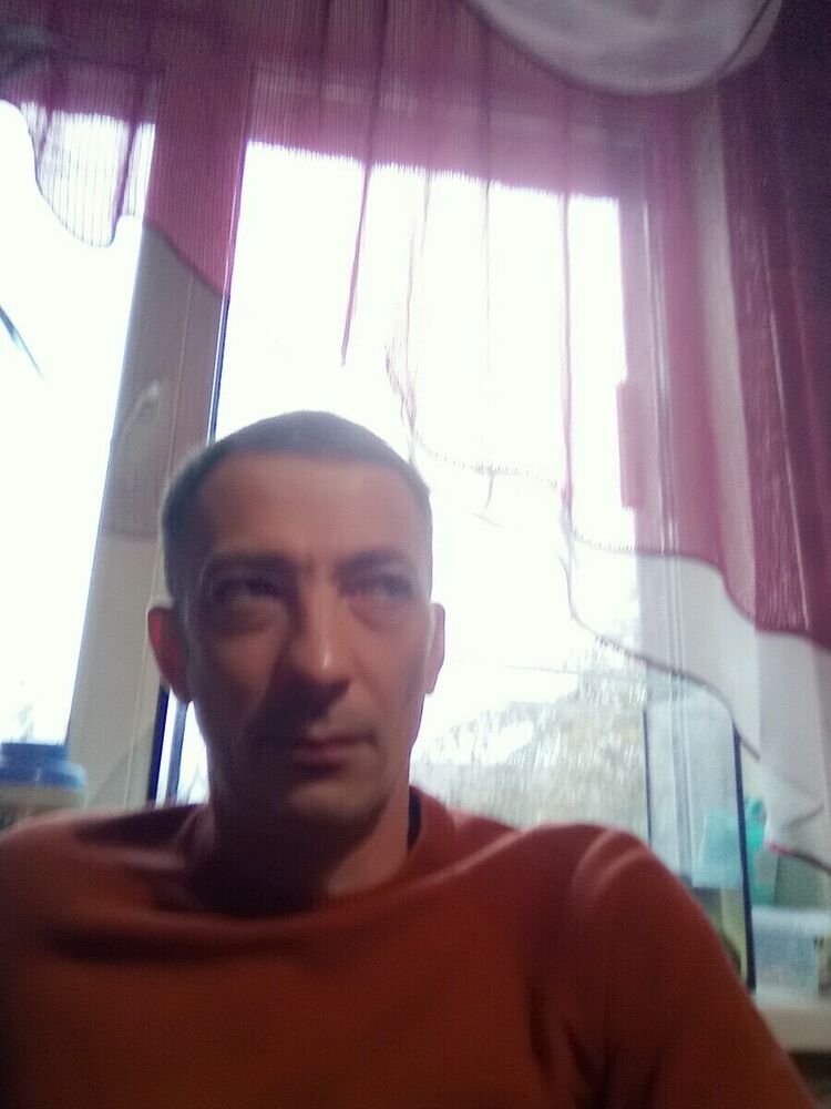  21900443  Andrey, 50 ,    