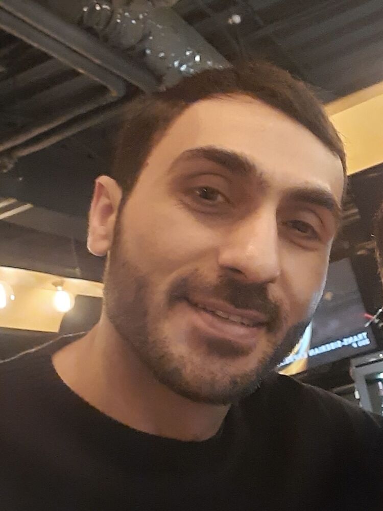  46425713  Artak, 37 ,    