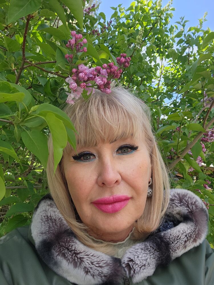 51460143  Olga, 57 ,    
