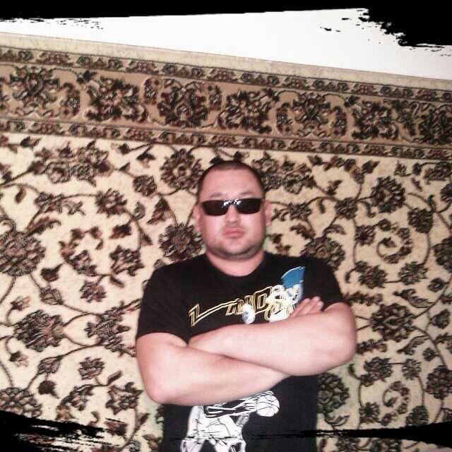  ,   Asilbek, 44 ,   