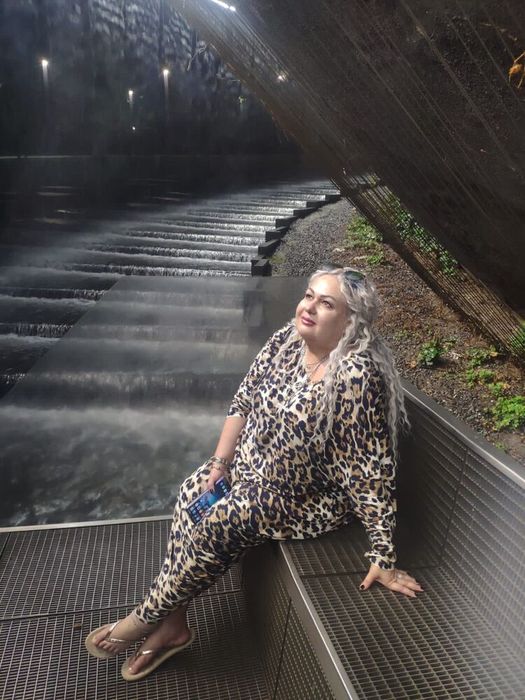  ,   Elena, 49 ,     , c 