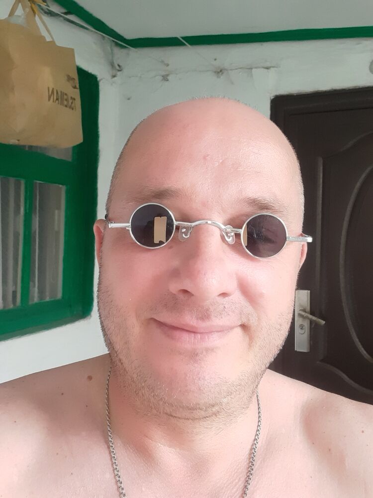  52691573  , 46 ,    --