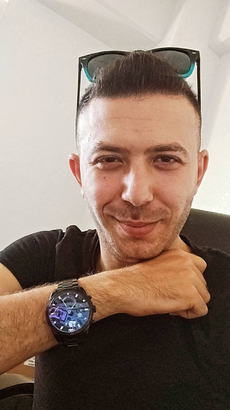  ,   Yusuf, 32 ,   ,   , c , 