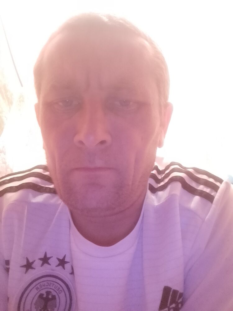  42072563  , 39 ,    