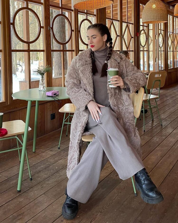  52510353  , 29 ,    -