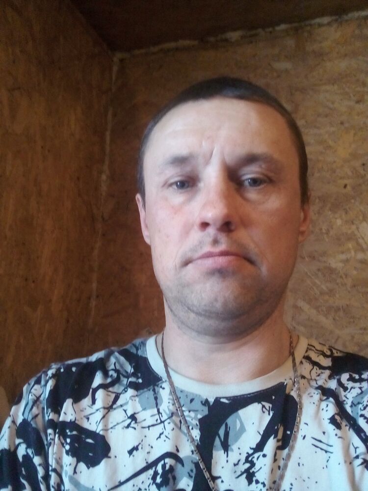  40216563  , 42 ,    