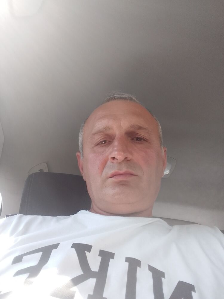  28171453  Giorgi, 50 ,    