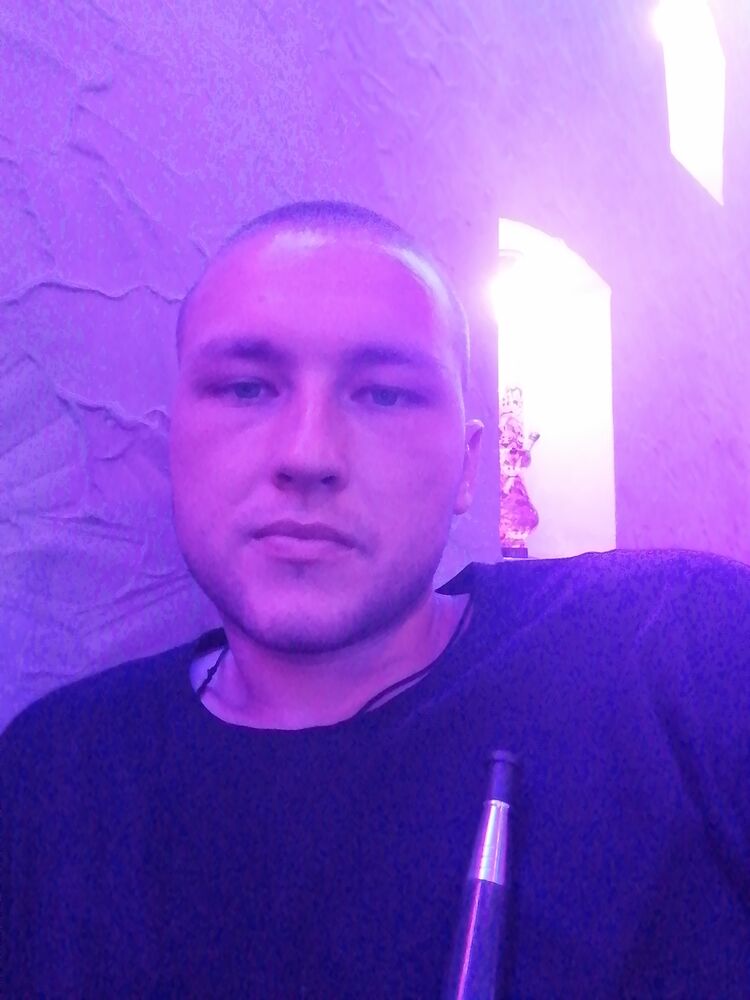  37147973  , 27 ,    