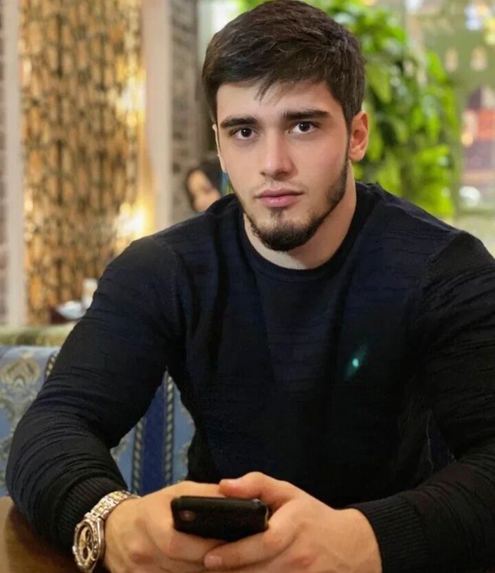  32179903  Rafael, 29 ,    