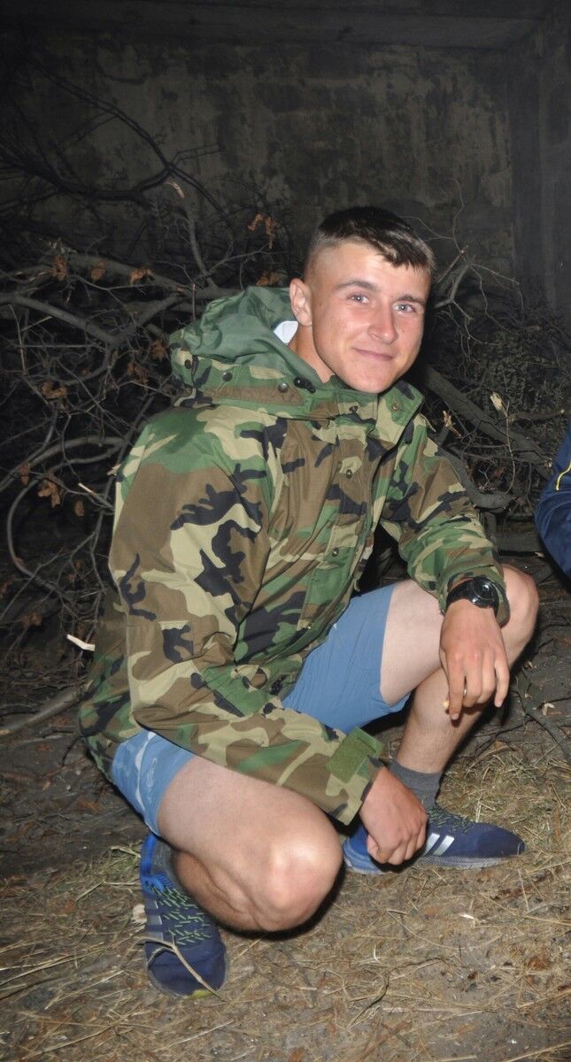  ,   Victor, 28 ,   