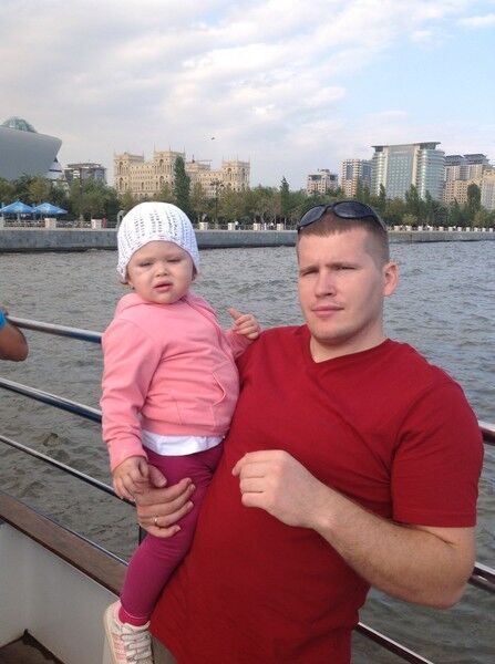  8264243  Denis, 39 ,    