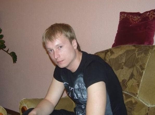  ,   Garri, 37 ,   