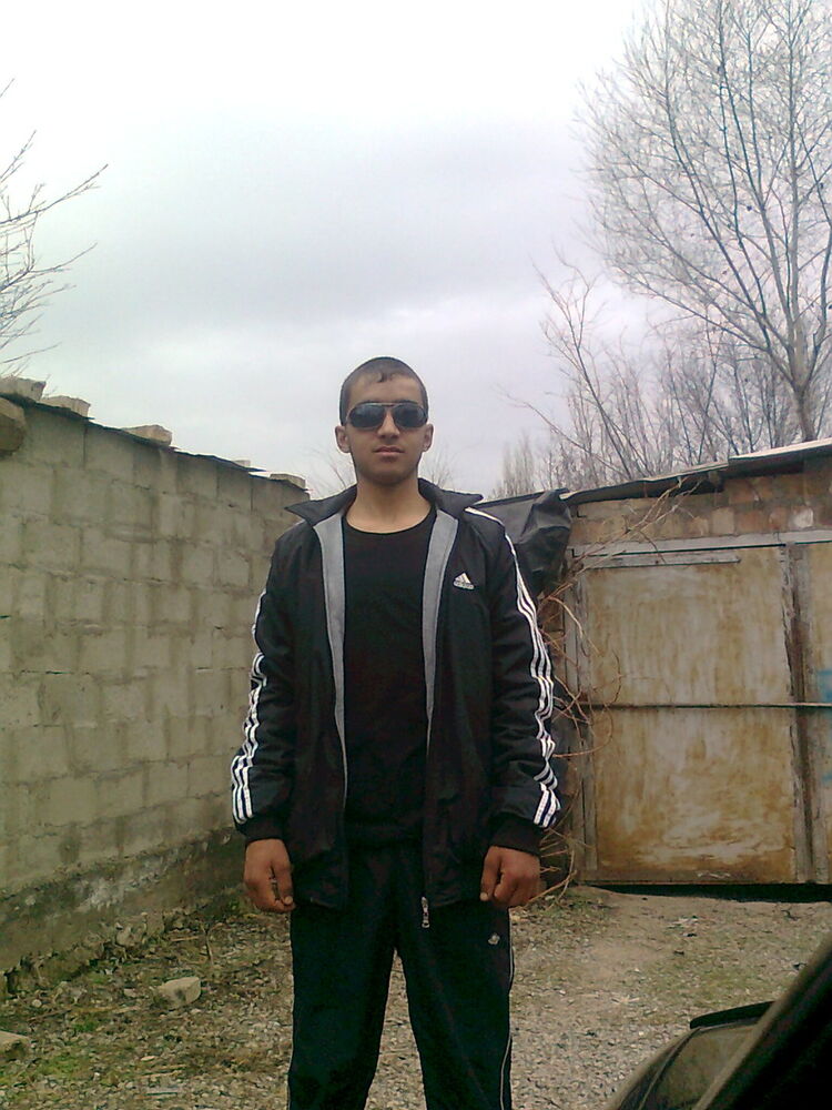  4894373  Isa, 30 ,    