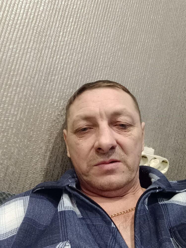  49518223  , 52 ,    -