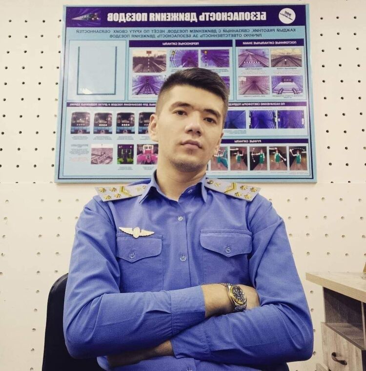 37694743  Ibragimov, 29 ,    