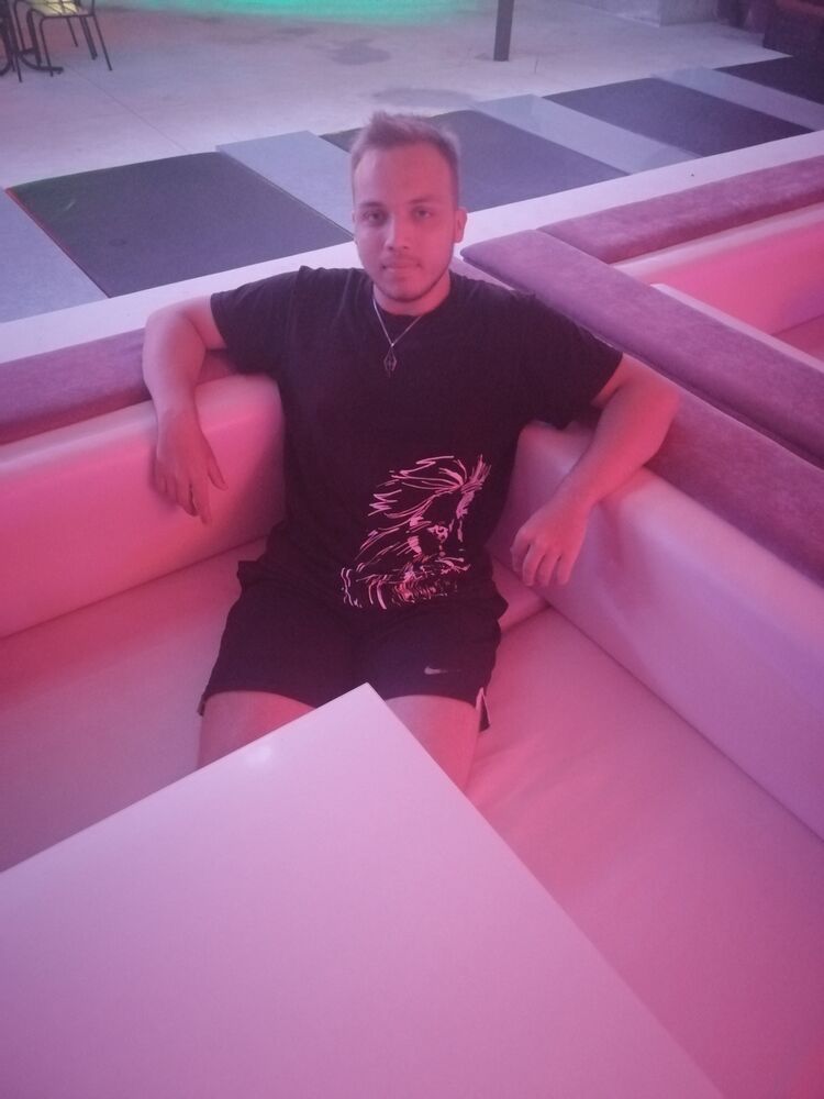  26704643  Nikolay, 24 ,     