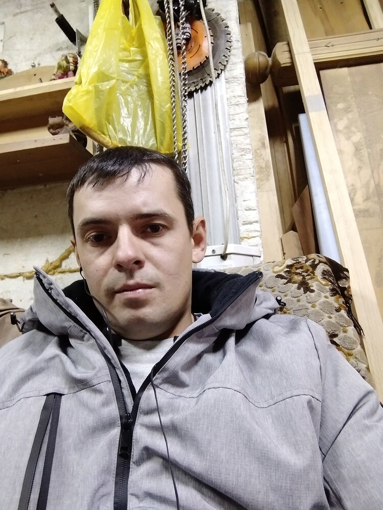  29792583  Alex, 35 ,    