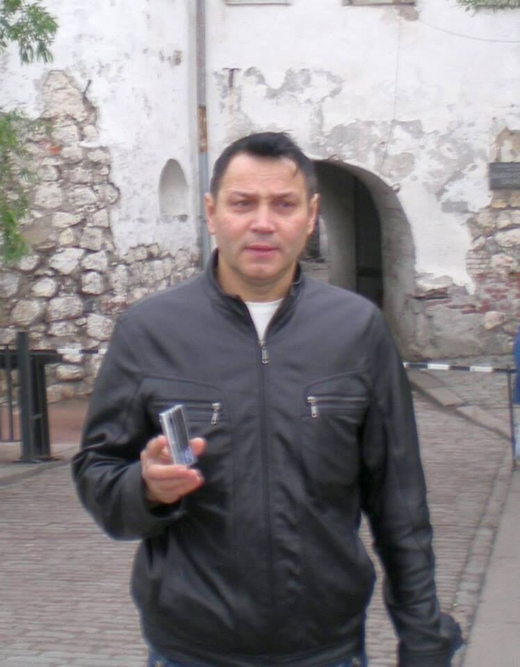  36565343  Andrew, 80 ,    
