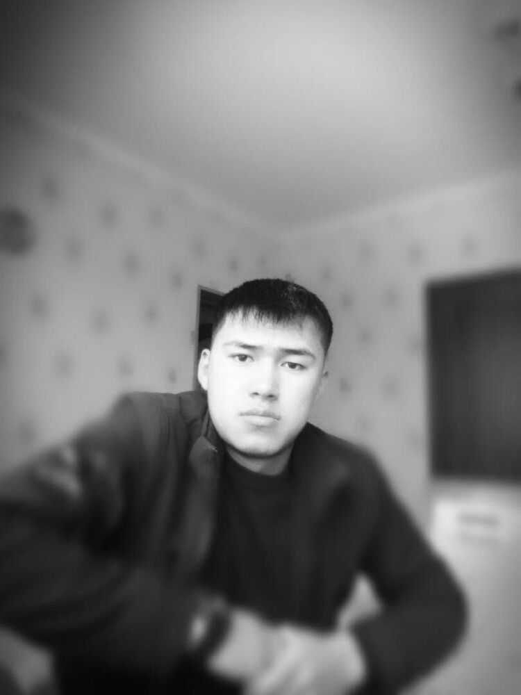  15402223  Beka, 29 ,    