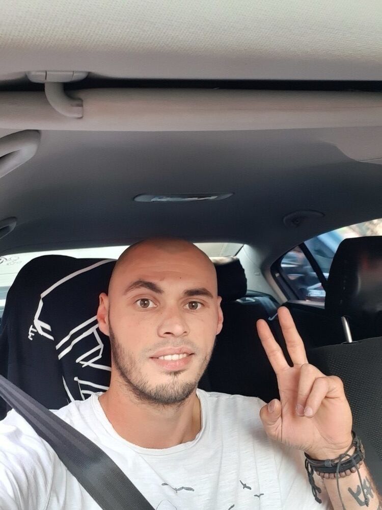  ,   Sergio, 33 ,   ,   , c 