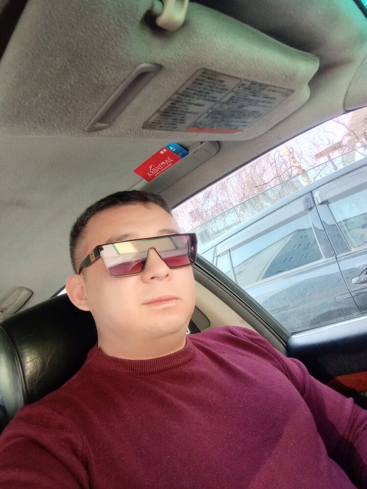  54503893  Artem, 33 ,    