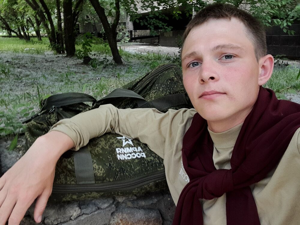  ,   Kirill, 24 ,   ,   , 