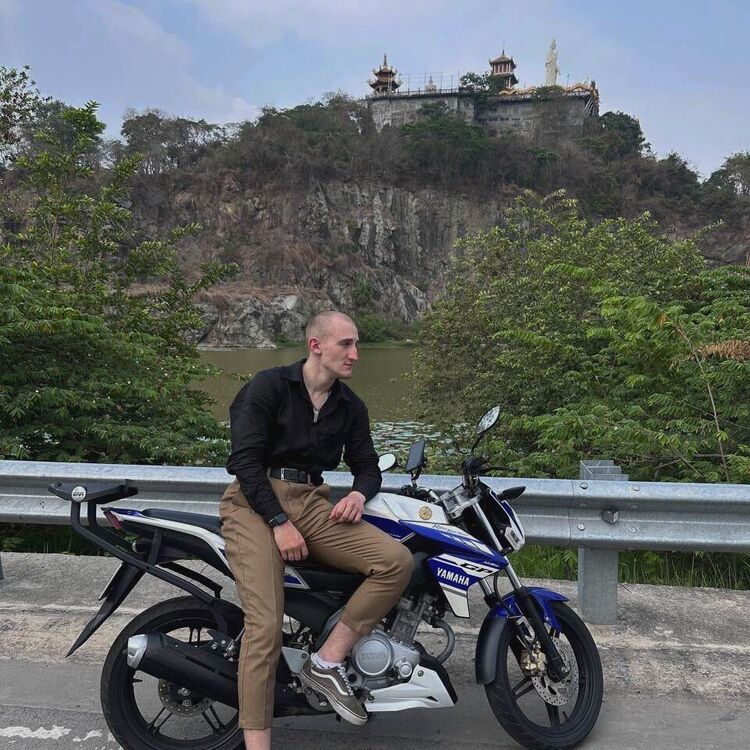  50791483  Semyon, 22 ,    Ho Chi Minh City