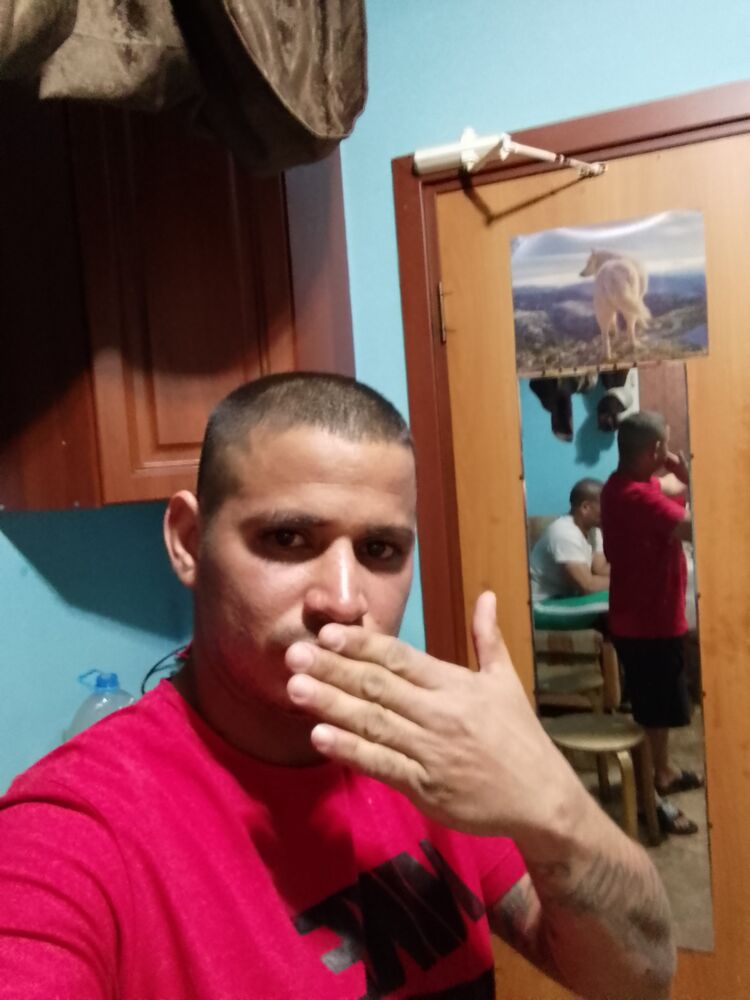  34117353  Alioski, 34 ,    
