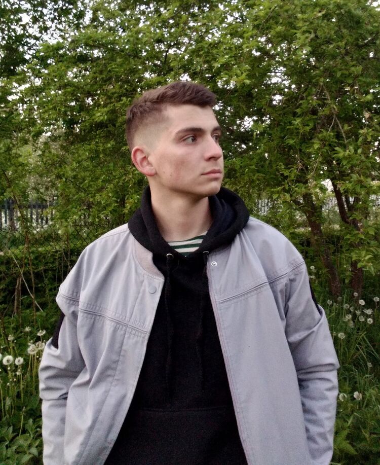  36660543  Waldemar, 22 ,    Jaslovske Bohunice