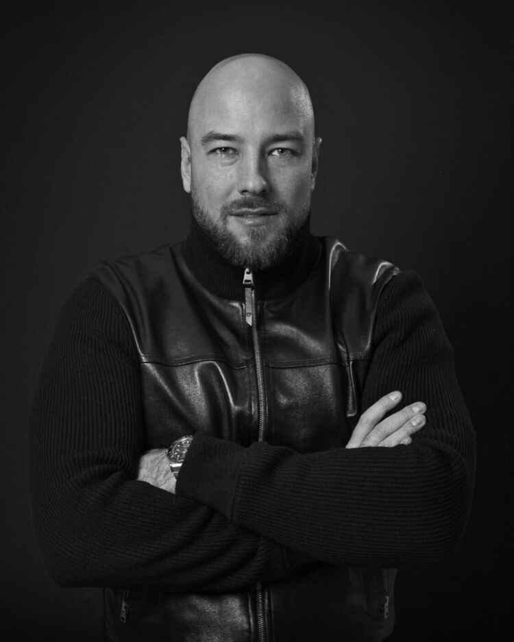 ���� 39485923 ������� ������, 40 ���, ���� ���������� � �������������