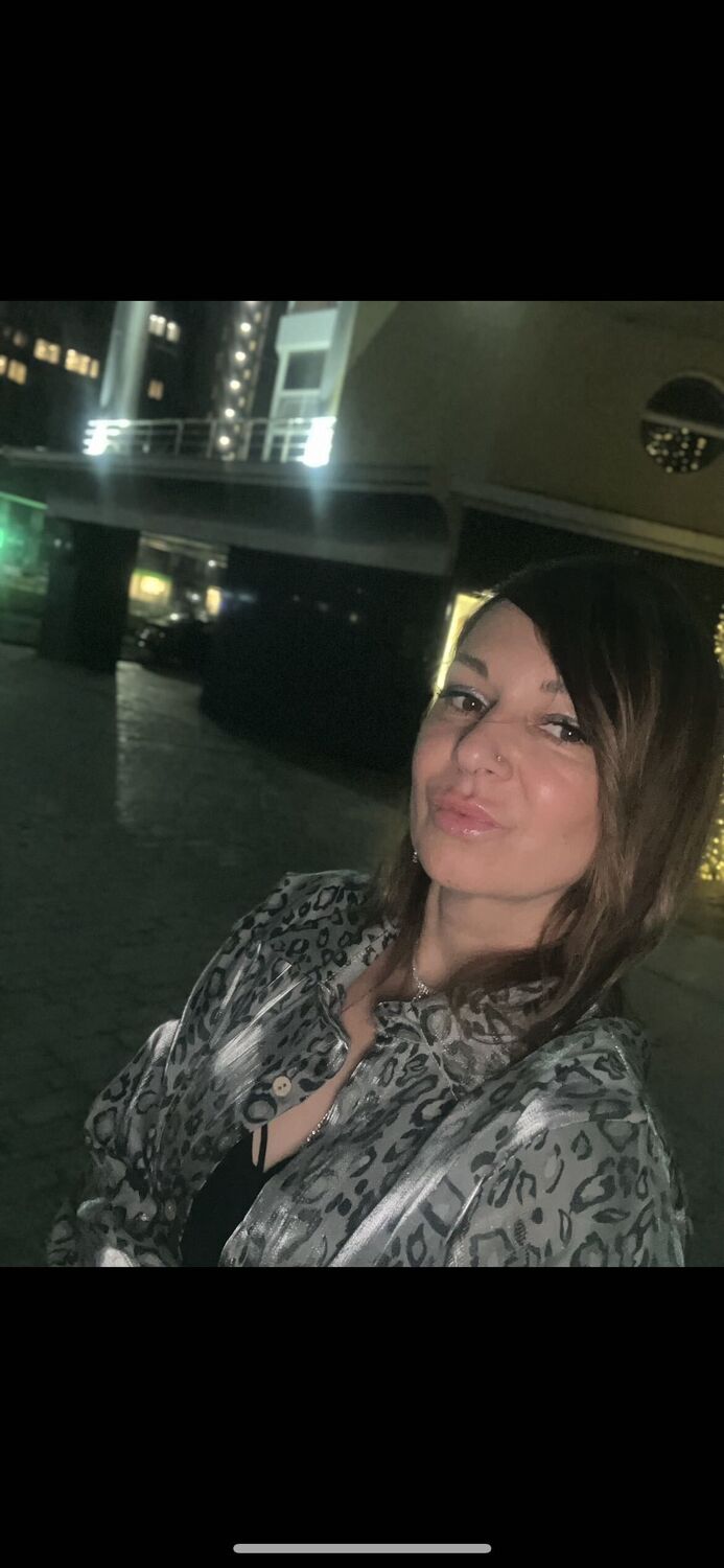  48059023  Olga, 47 ,    -