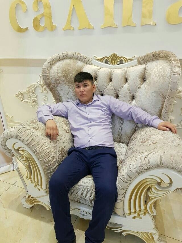  ,   Janik, 39 ,   ,   , c 