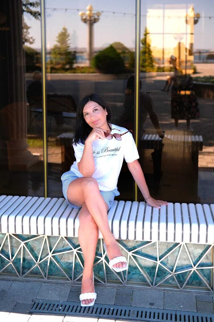  52982163  Natalia, 52 ,    