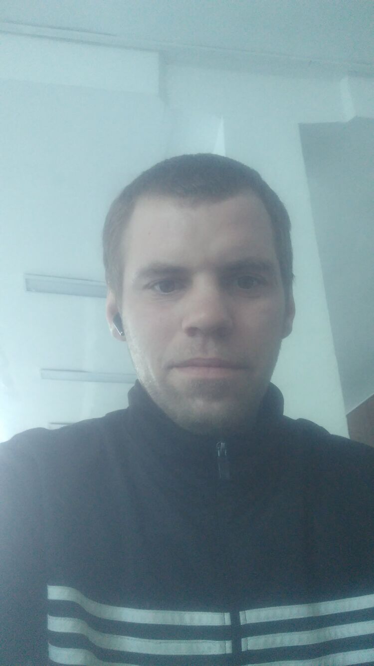  42093473  , 32 ,    