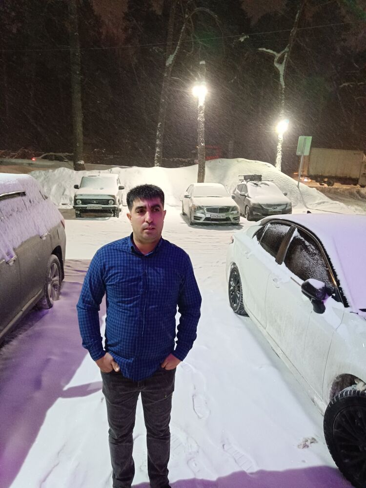  43705533  Elmin, 32 ,    