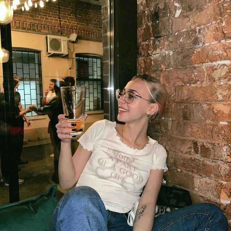  --,   , 30 ,     , c , 