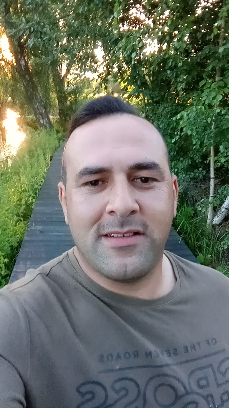  44608773  Nurlan, 31 ,    