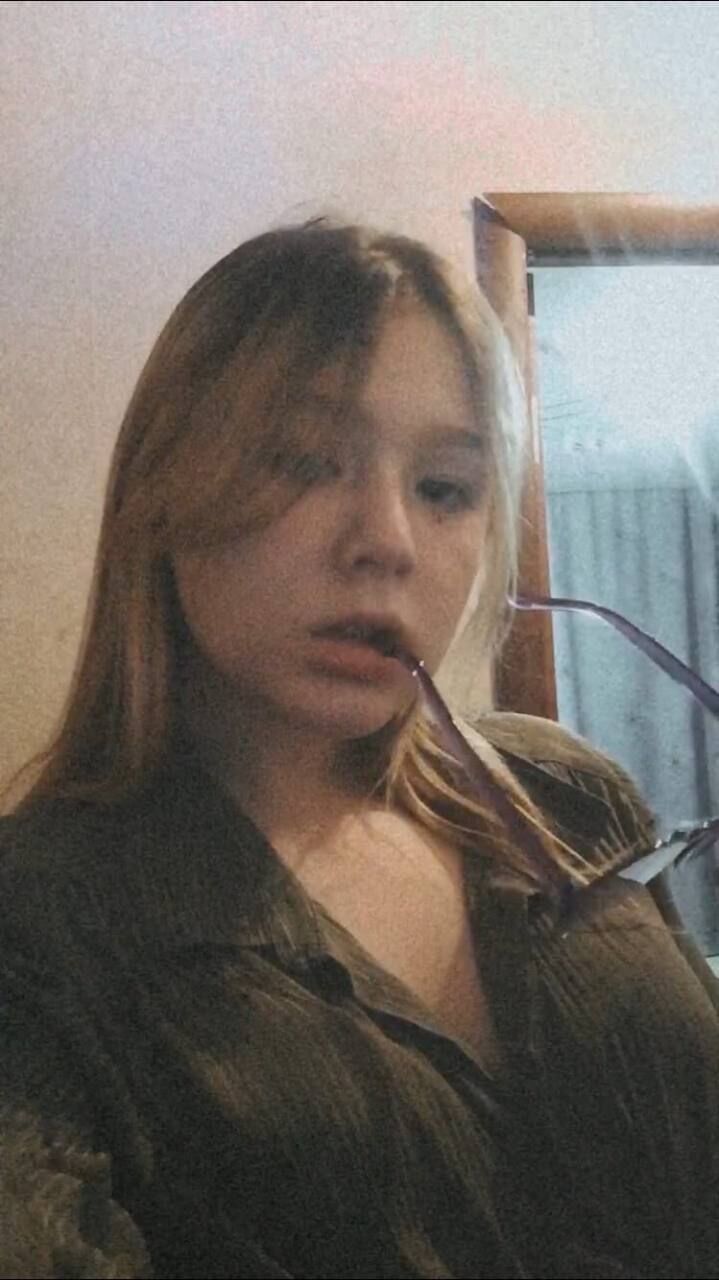  24389643  , 22 ,    