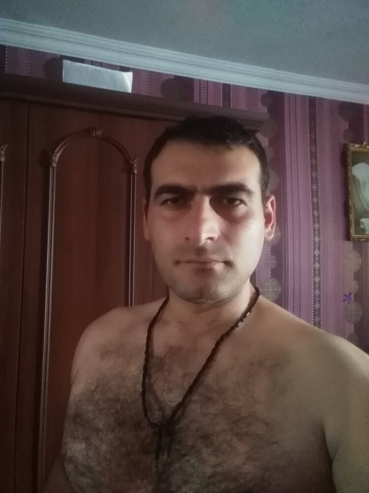  16884833  Vazha, 37 ,    